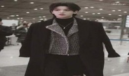 黄明昊恋情爆料最新消息,神秘女友身份引热议，细节揭秘！