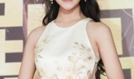 娱乐八卦爆料蒋依依,蒋依依被曝恋情？甜蜜互动引网友热议