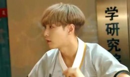 张艺兴被爆料养鸡视频,揭秘明星背后的田园生活